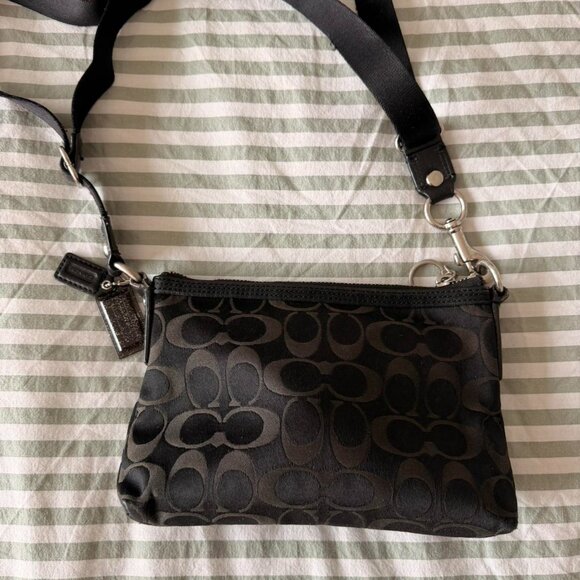 Y 2 K Coach Poppy Black Crossbody D 513 - Picture 6 of 8